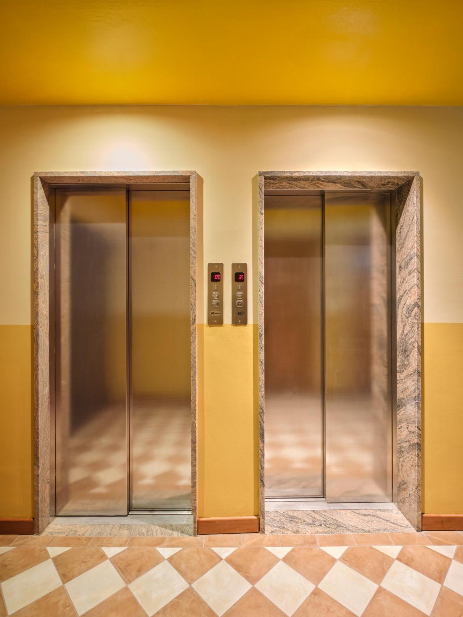Max Brown Hotel Missori, Part Of Sircle Collection 米兰 外观 照片